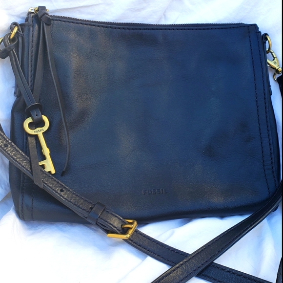 Fossil Handbags - Fossil Leather Classic Purse